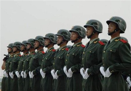 八一建軍節(jié):致敬中國軍人,液化氣儲(chǔ)罐廠家獻(xiàn)給***可愛的人！